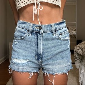 Abercrombie high rise jean short 24